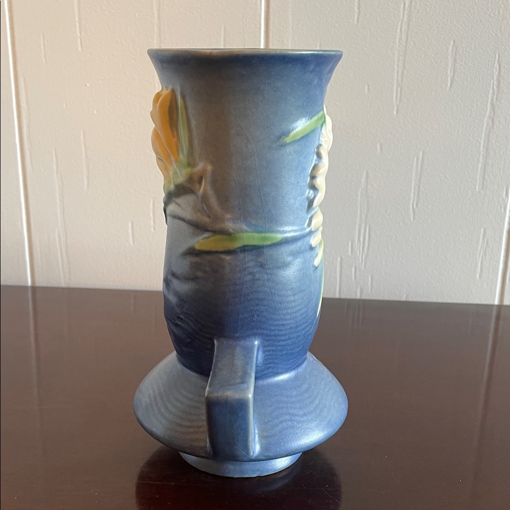Vintage Roseville Pottery Vase - Picture 4 of 7